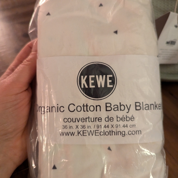 ❗SOLD❗Organic/ non-toxic 3 item baby - Picture 3 of 6